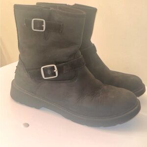 Girls Kinsey UGG boots